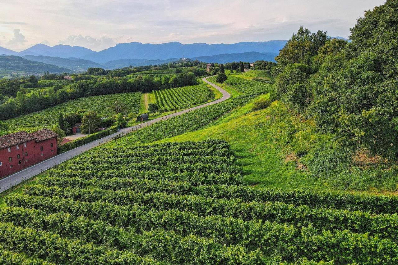Tenuta Mani Sagge Сан-Пьетро-ди-Фелетто Экстерьер фото